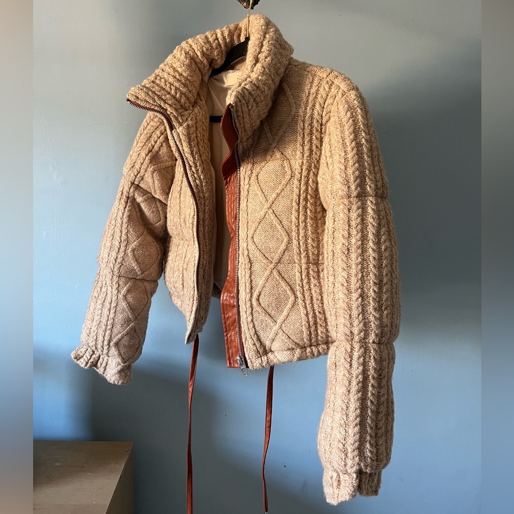 Short Puffer Sweater Jacket
